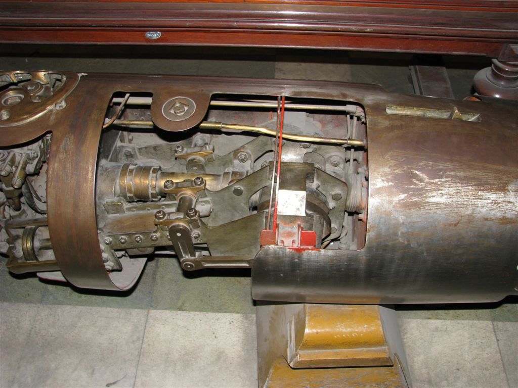 Двигатель торпеды. Торпеда обр 1912. Электродвигатель торпеды. Торпедный двигатель.