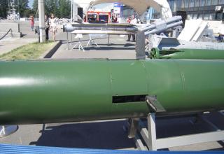 Скоростная подводная ракета 