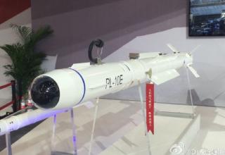 Китайская УР  малой дальности PL-10E на выставке  Airshow China 2016