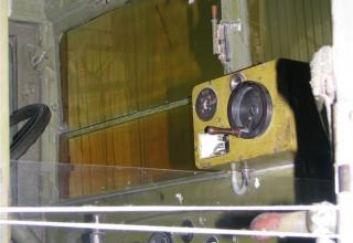 Внутренний вид кабины установки М-13