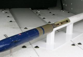Макет управляемой ракеты ракеты CRV7-PG ©MiroslavGyurosi (дата фото 2006 год)
