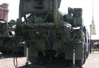 Пусковая установка 9П117 с ракетой 8К14 ракетного комплекса 9К72. ©С.В.Гуров