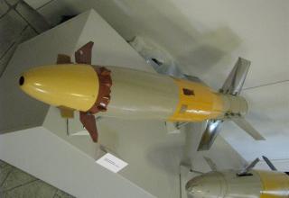 Макет противотанковой управляемой ракеты 9М133-1
