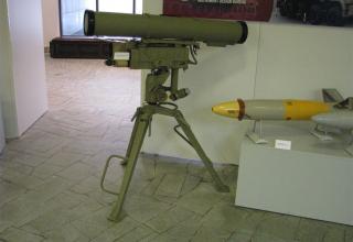 Макет противотанкового ракетного комплекса 