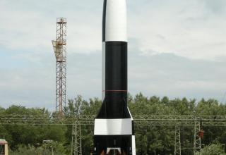 Aggregat 4 (A4). Дистанционно-управляемая ракета V-2(ФАУ-2,Оружие возмездия-2).Концлагерь Дора.©Tobias Nordhausen. 10.07.2009 г.