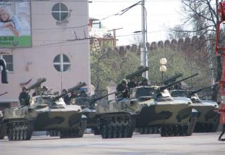 Второе поколение боевых машин пехоты с ПТРК, находящихся на вооружении воздушно-десантных войск. ©С.В. Гуров (г.Тула)