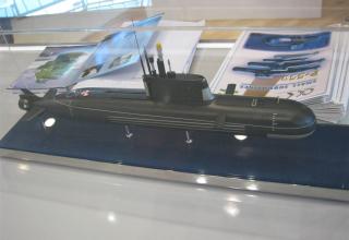 Модель малой подводной лодки 
