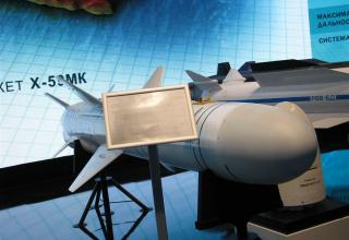 Макет тактической противокорабельной ракеты Х-35УЭ. ©С.В.Гуров (Россия, г.Тула)