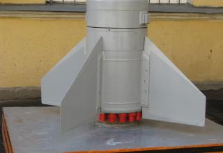 Хвостовое оперение макета ракеты 9М21К тактического ракетного комплекса 9К52 