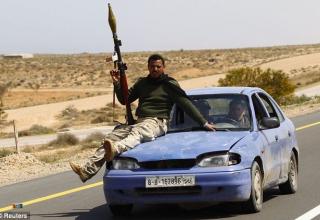 Около Вади аль Хамра. http://www.dailymail.co.uk/news/article-1370412/Libya-war-Rebels-attack-Gaddafi-troops-close-Sirte.html