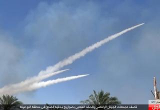 ИГИЛ в Ираке. https://www.zerocensorship.com/uncensored/isis/extremists-firing-multiple-rockets-at-iraqi-coalition-forces-290476