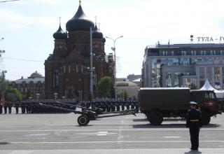 Военный парад по случаю 74-й годовщины Великой Победы в Великой Отечественной войне в Городе-Герое Тула