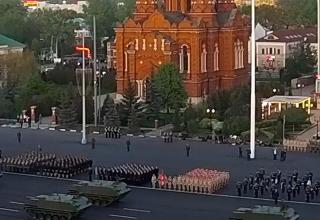 Вечерняя репетиция Парада Победы в ознаменование 79-й годовщины Победы в Великой Отечественной войне (1941-1945 годов) в Городе-Герое Туле