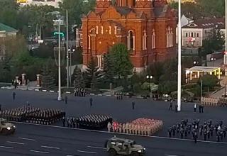 Вечерняя репетиция Парада Победы в ознаменование 79-й годовщины Победы в Великой Отечественной войне (1941-1945 годов) в Городе-Герое Туле