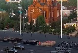 Вечерняя репетиция Парада Победы в ознаменование 79-й годовщины Победы в Великой Отечественной войне (1941-1945 годов) в Городе-Герое Туле