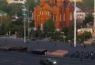 Вечерняя репетиция Парада Победы в ознаменование 79-й годовщины Победы в Великой Отечественной войне (1941-1945 годов) в Городе-Герое Туле